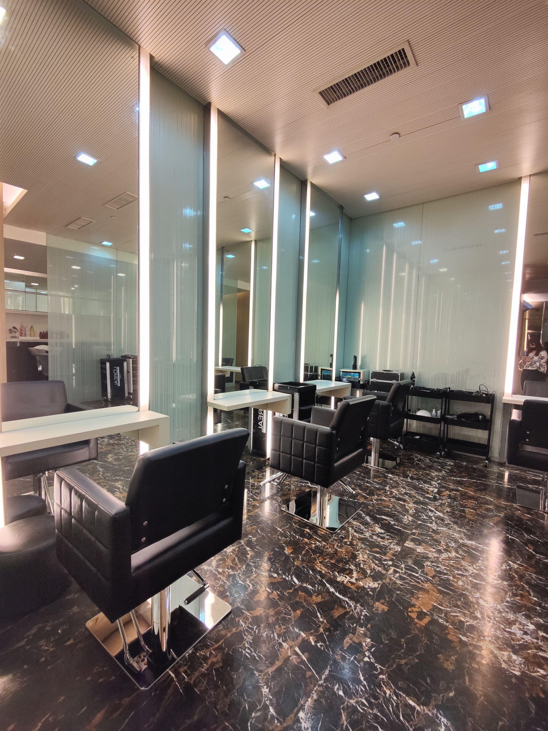 Regine's Salon photo 1