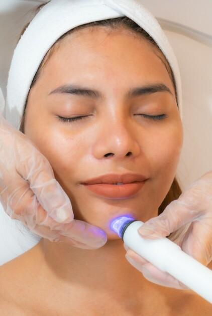 60-Min Glass Skin Aqua Facial w/ Serum Infusion
