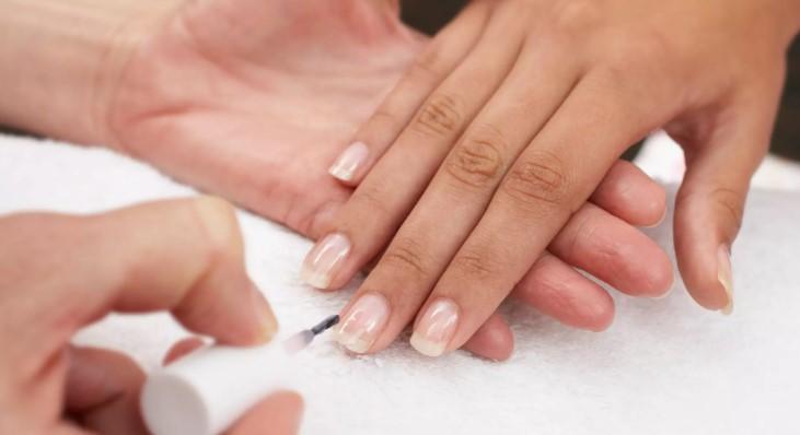 Manicure + Pedicure + Lash Lift