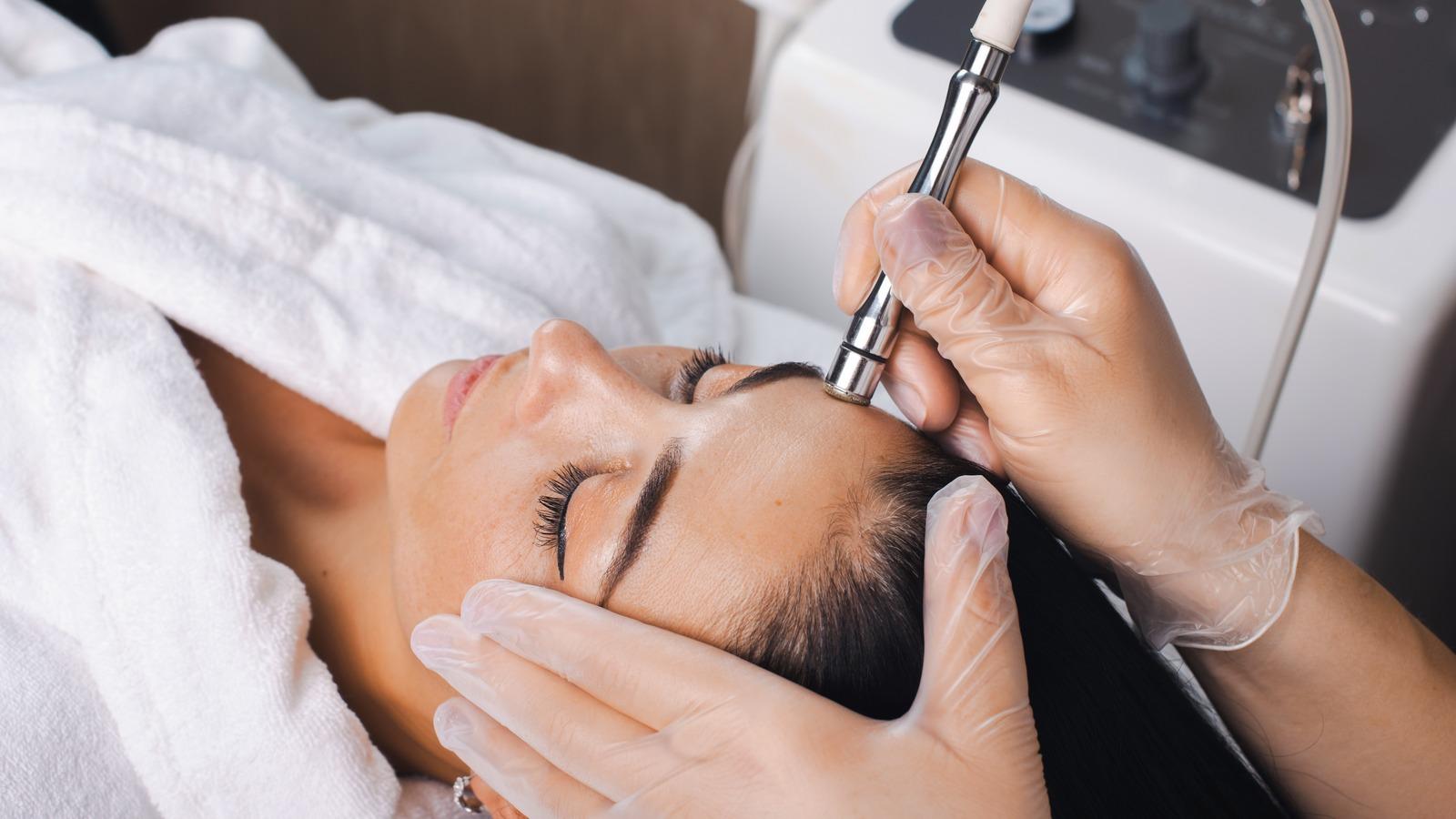 Diamond Peel Facial + Photo LED Light Therapy