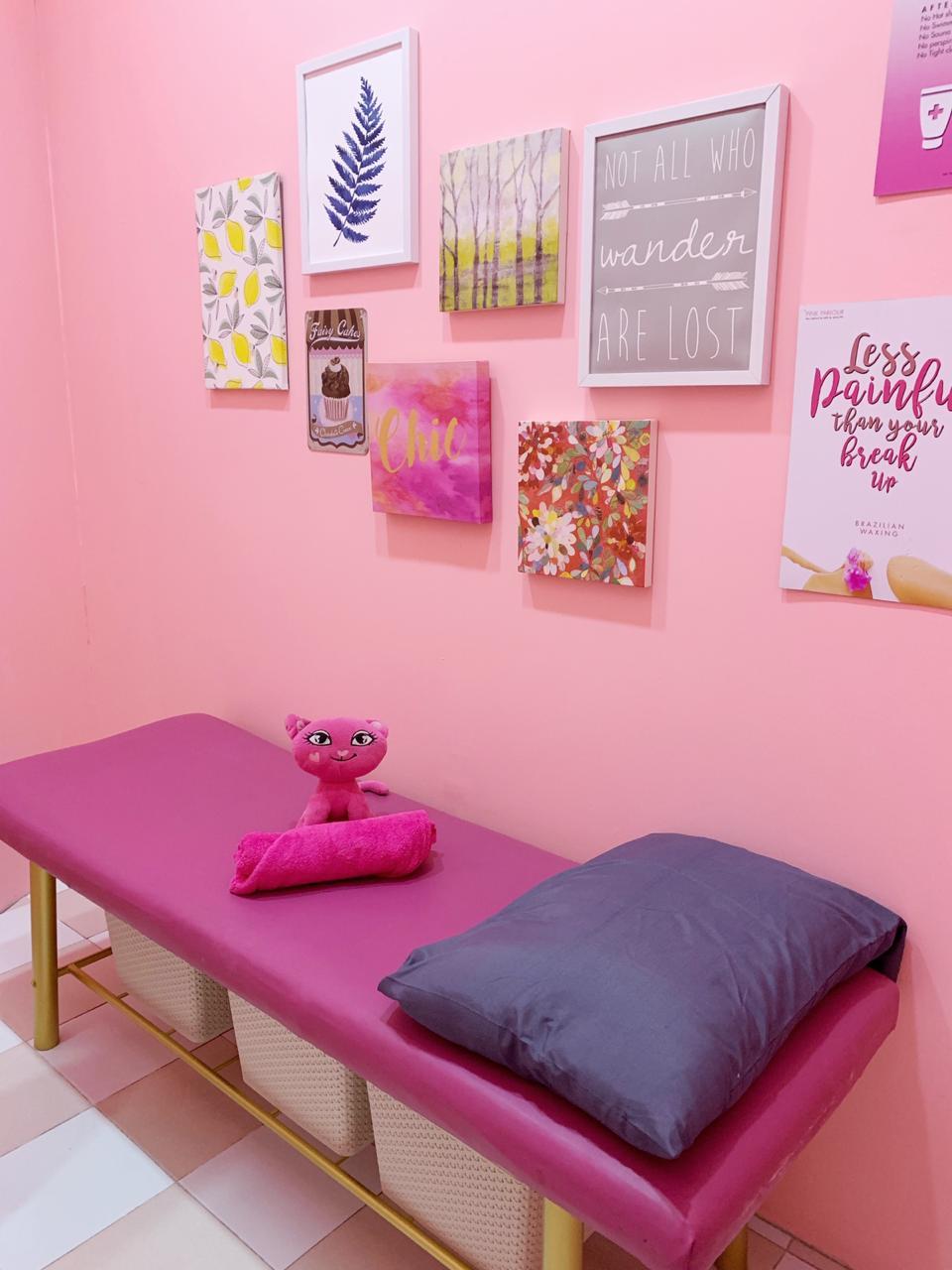 Pink Parlour photo 3