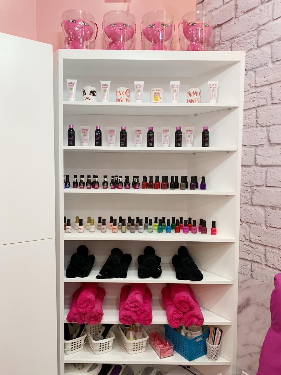 Pink Parlour photo 5